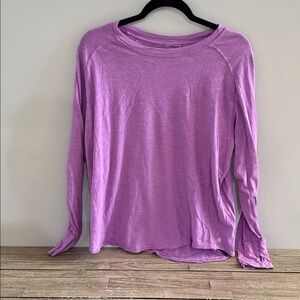 Zella Lavender tunic with thumb holes